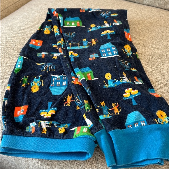 Hanukah Pajamas and matching socks bundle - Picture 5 of 7